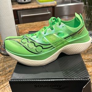 Saucony Endorphin Elite